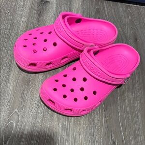 CROCS Pink Sandals with Ventilation Holes and Heel Strap